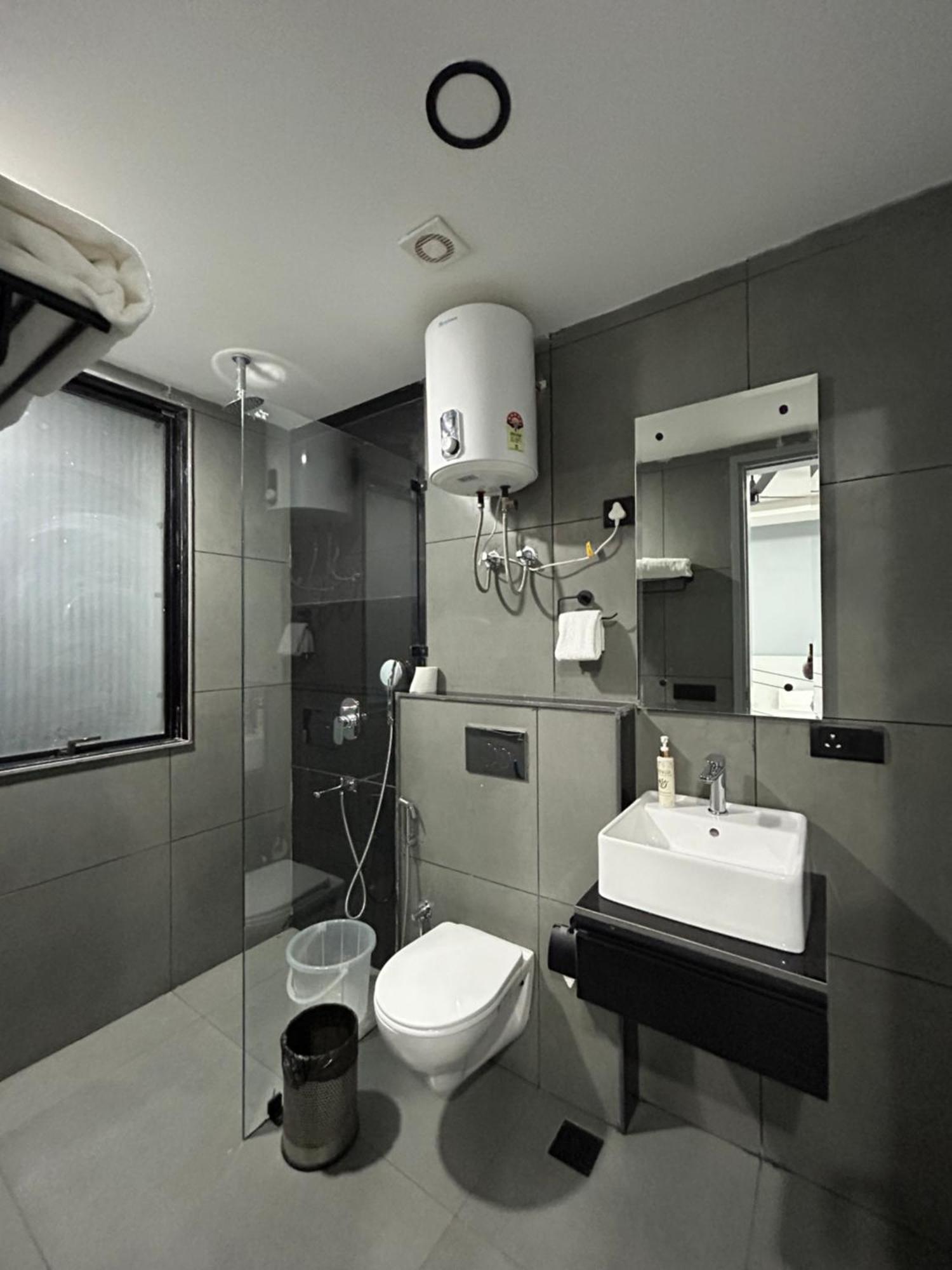 Bedchambers Serviced Apartment, Golf Course, Gurgaon Dış mekan fotoğraf