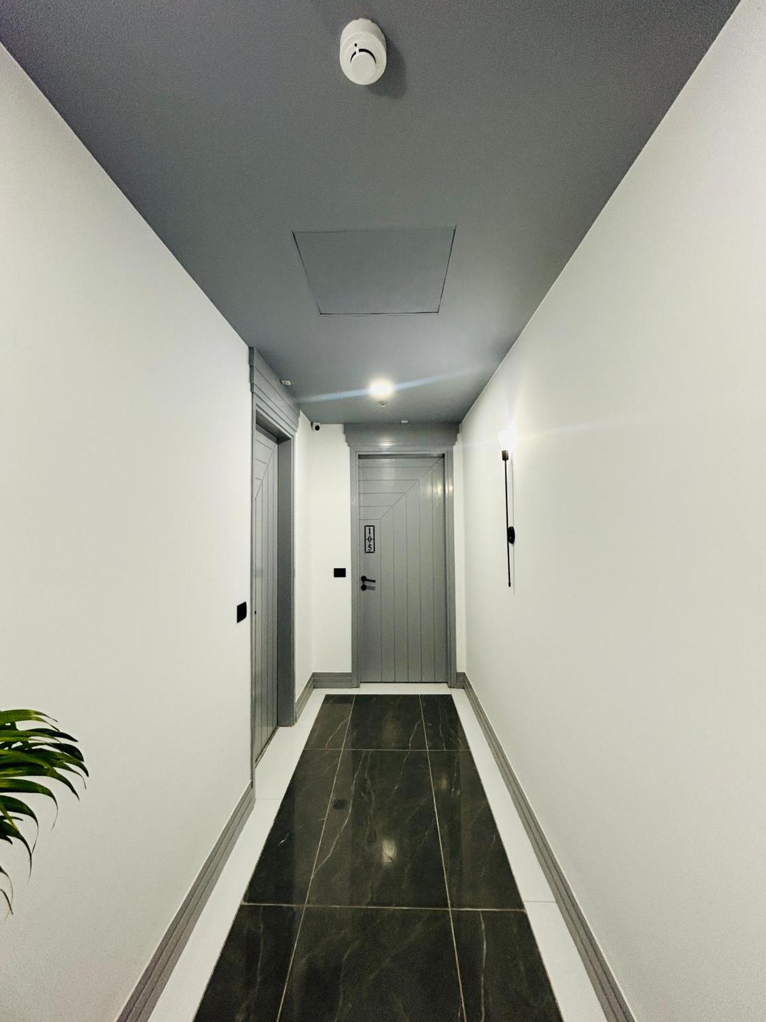 Bedchambers Serviced Apartment, Golf Course, Gurgaon Dış mekan fotoğraf